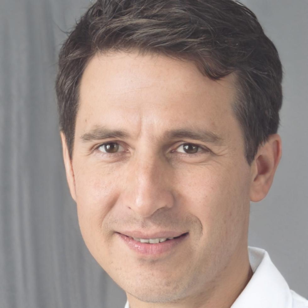 Financial advisor Callum Thorne who specializes in international student tax matters